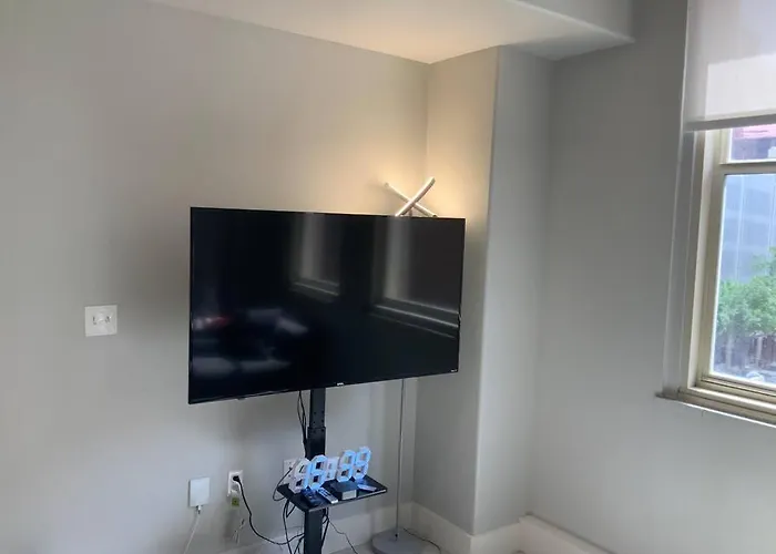 Apartment Luxe Downtown Retreat *