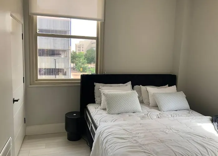 Apartment Luxe Downtown Retreat